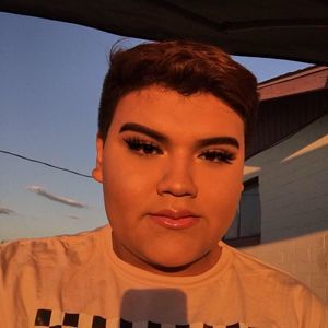 Meet your Posher, Loren